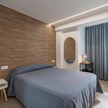 Hostal Pensimar El Altet Εξωτερικό φωτογραφία