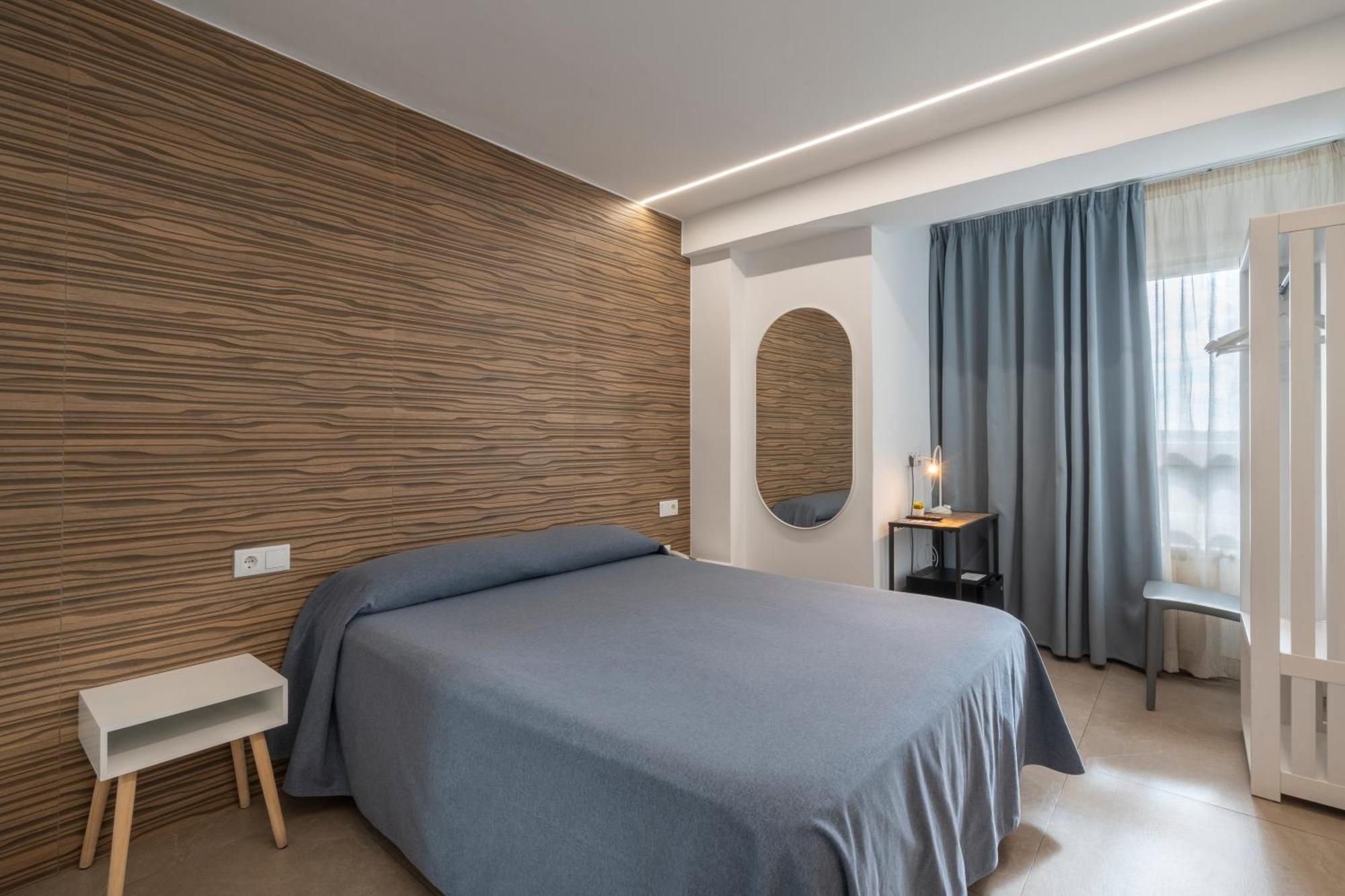 Hostal Pensimar El Altet Εξωτερικό φωτογραφία