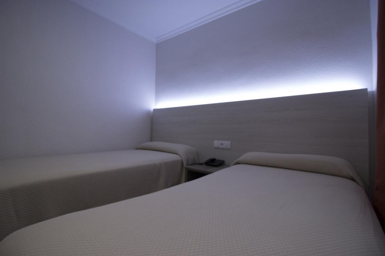 Hostal Pensimar El Altet Εξωτερικό φωτογραφία
