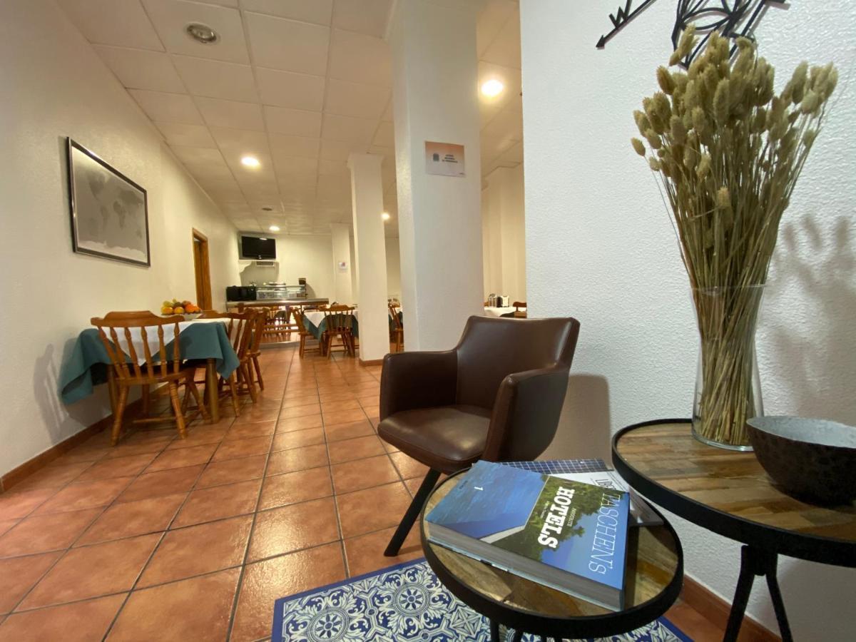 Hostal Pensimar El Altet Εξωτερικό φωτογραφία