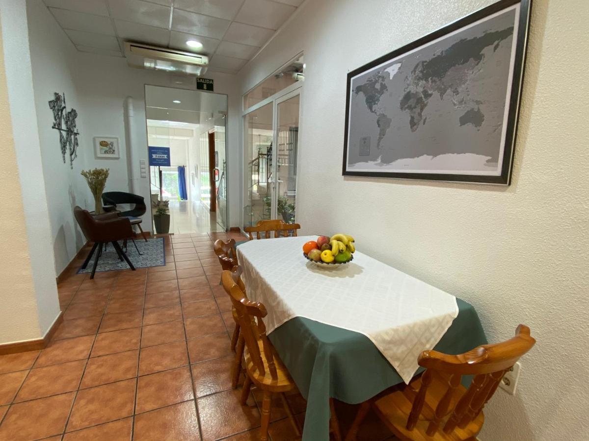 Hostal Pensimar El Altet Εξωτερικό φωτογραφία