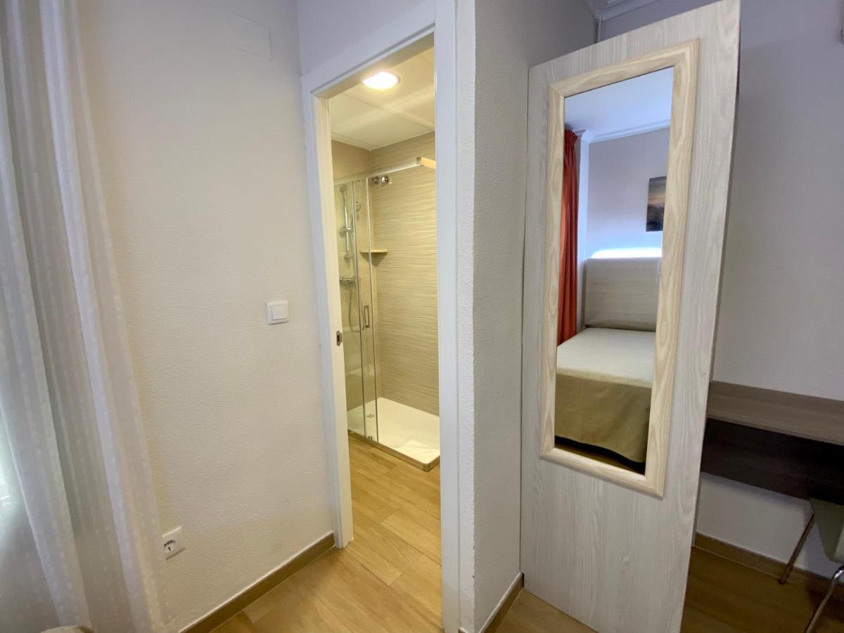Hostal Pensimar El Altet Εξωτερικό φωτογραφία